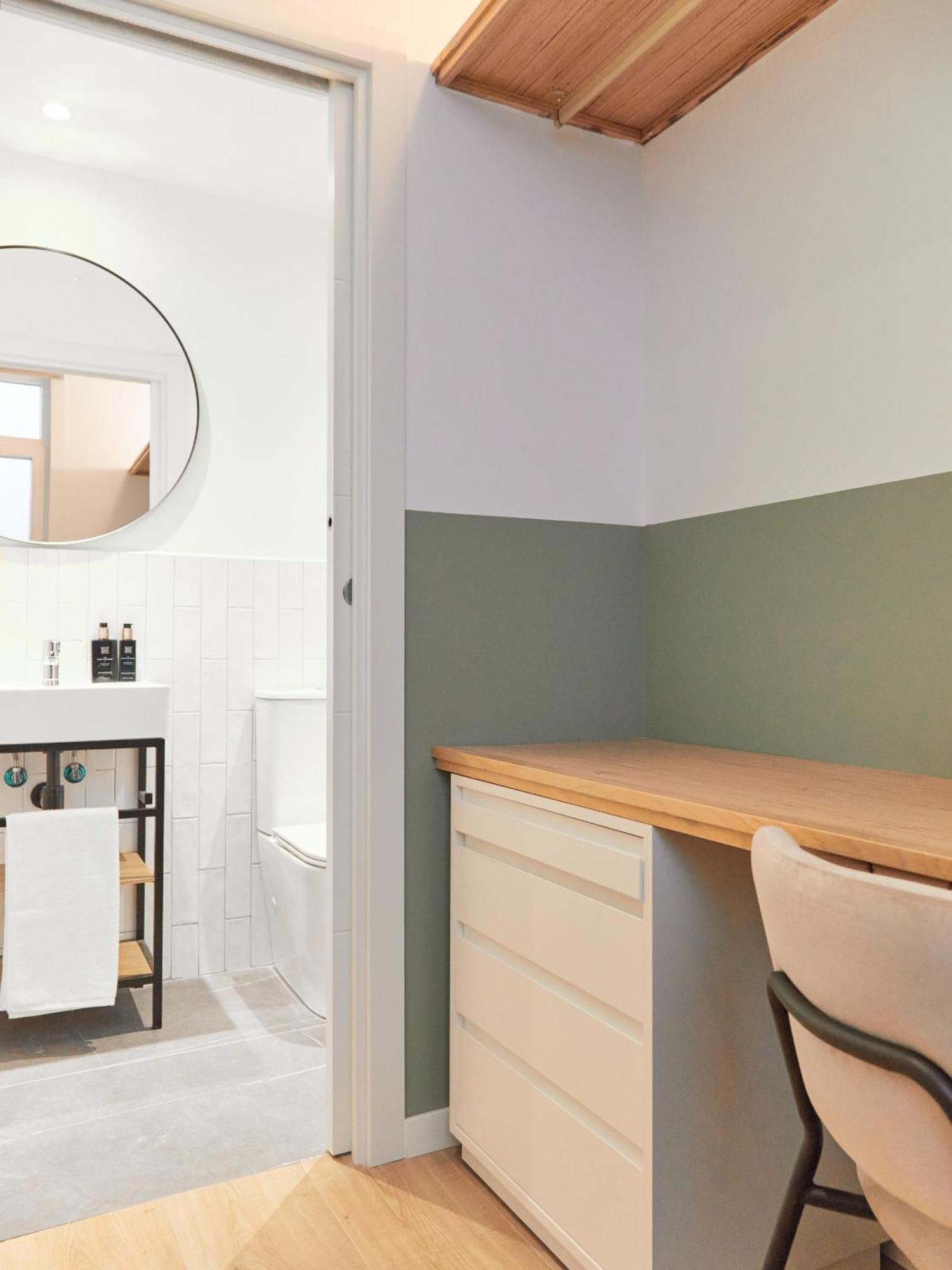 Ola Living Hostal Tetuan Madrid Exterior foto